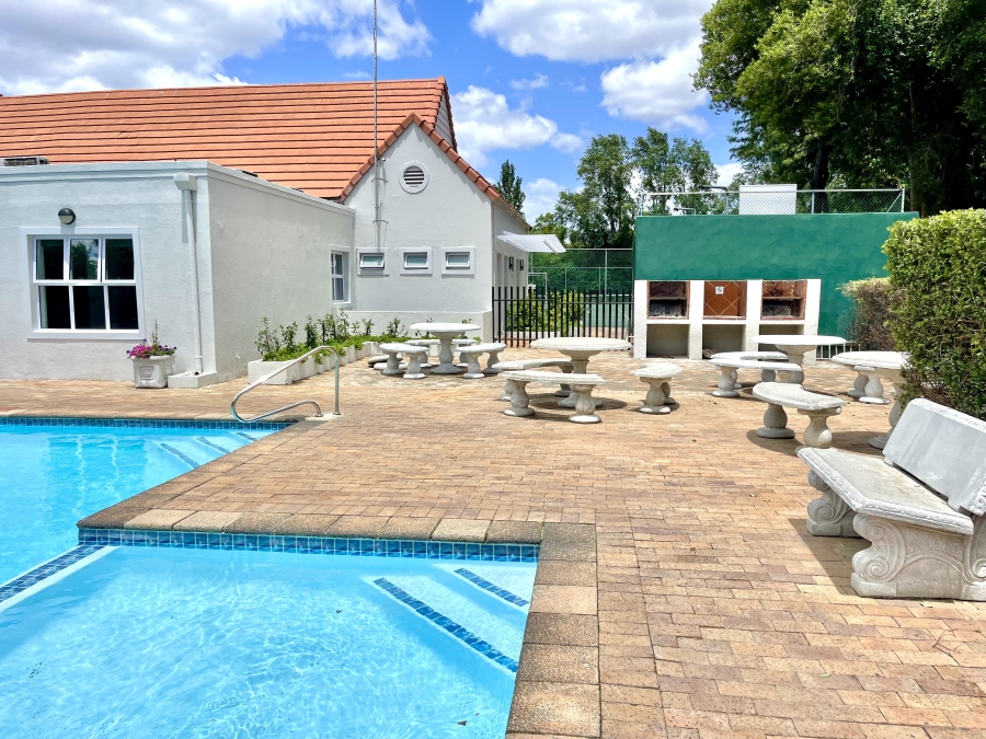 2 Bedroom Property for Sale in Boschenmeer Golf Country Estate Western Cape